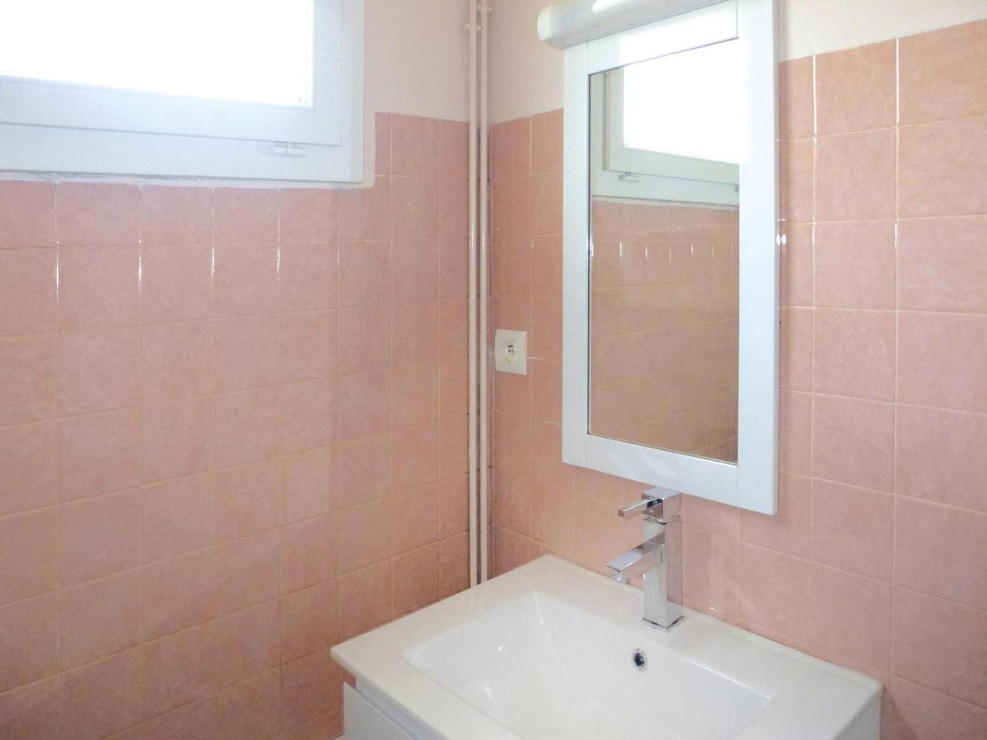 Holiday Home In A Quiet Location Near The Coast 플뢰뮈르보두 외부 사진