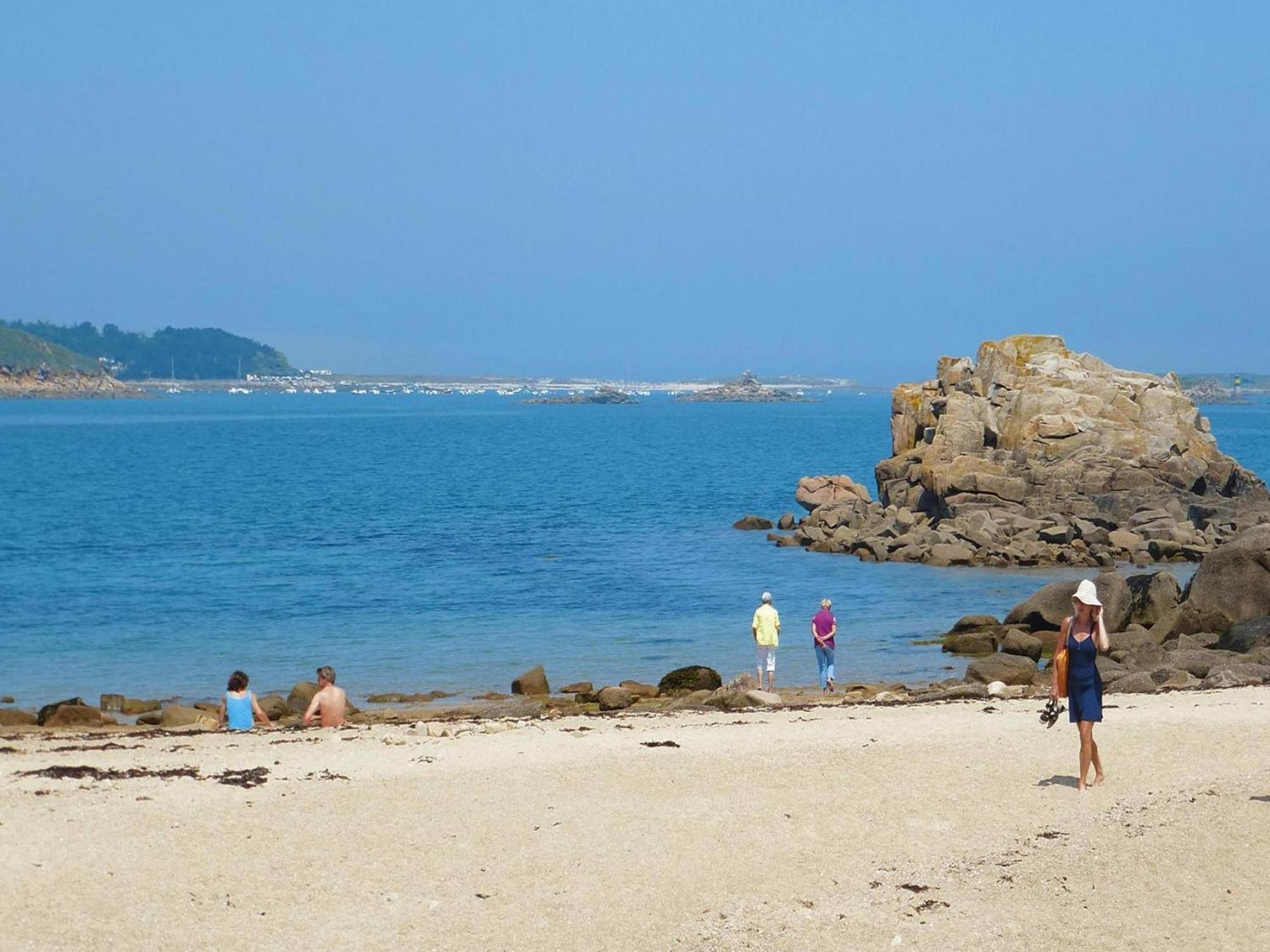 Holiday Home In A Quiet Location Near The Coast 플뢰뮈르보두 외부 사진